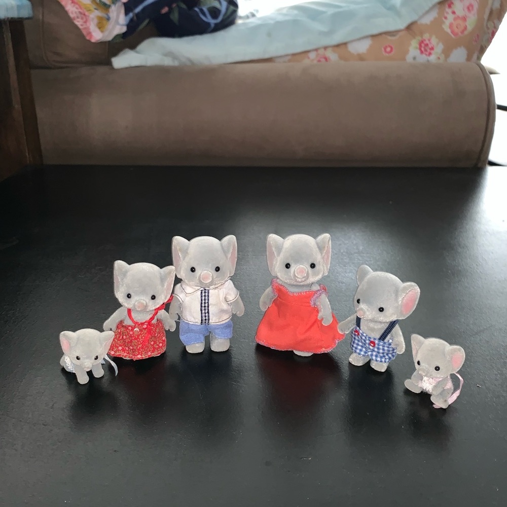 calico critters elephant family
